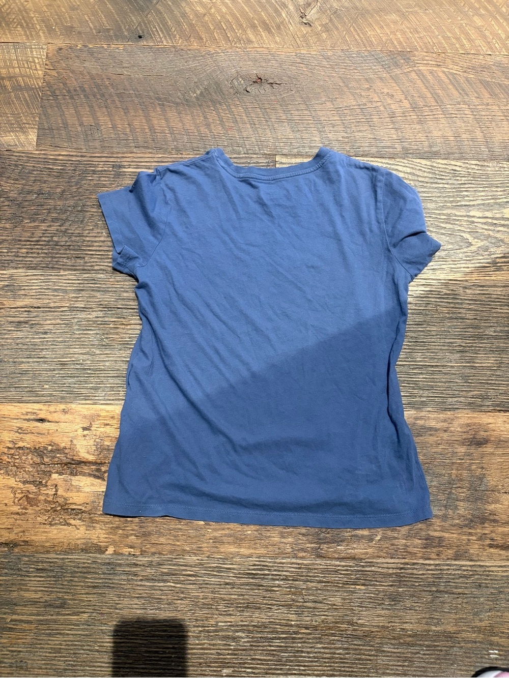 Levi’s Navy Blue Yellow Batwing Logo Graphic Tee Women’s Small - Picture 2 of 3